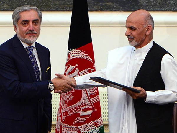 압둘라 압둘라 (Abdullah Abdullah)와 아쉬 라프 가니 아흐마다 자이 (Ashraf Ghani Ahmadzai)